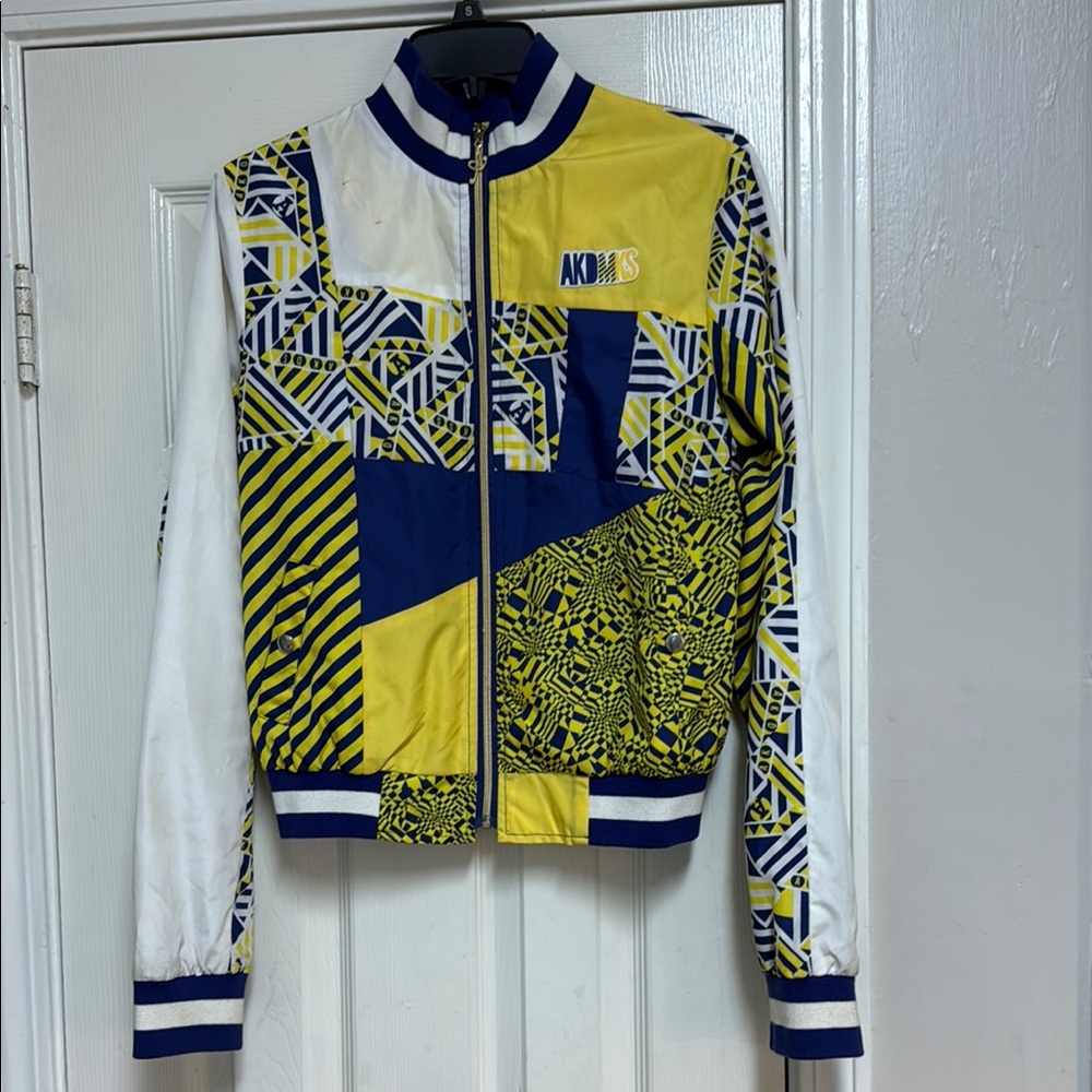 NWT Akademiks Yellow and Blue Geometric Jacket
